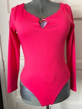 New York & Company Hot Pink Long-Sleeve Bodysuit with Ring Detail